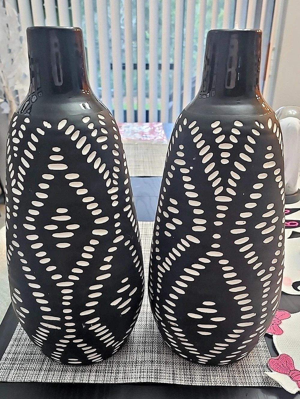 Black & White Geometric Vase Set